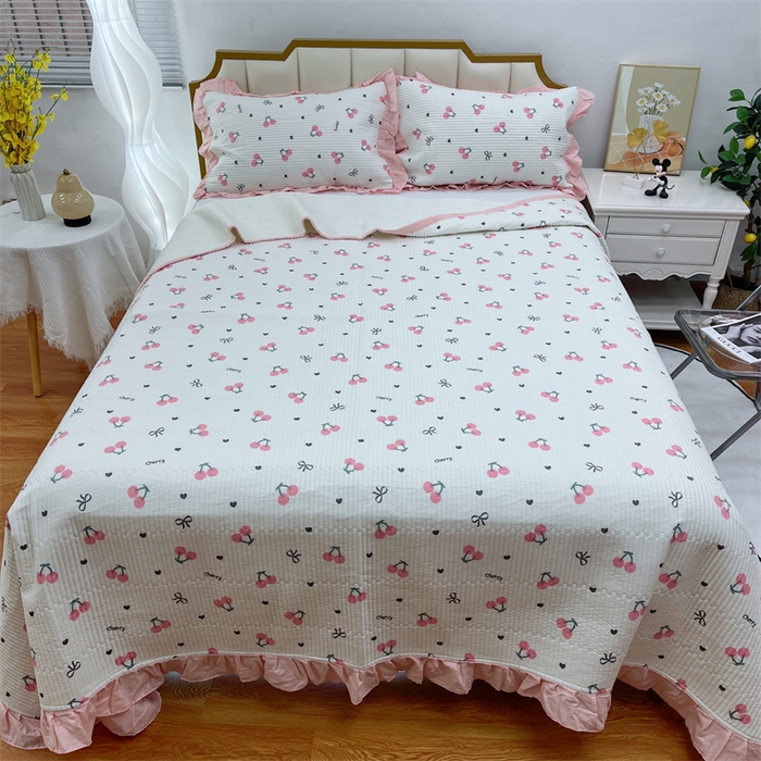 91家纺网 家纺一手货源 找家纺 暖居 2024新款A类双层纱全棉床盖三件套防滑不跑床绗缝加厚纯棉床单 爱心樱桃