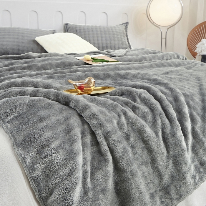 91家纺网 家纺一手货源 找家纺 肖恩毯业 2025新款小泡泡兔毛毯--布兰卡系列 布兰卡-深灰