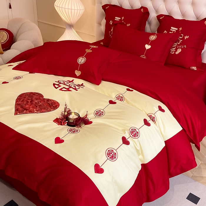 91家纺网 家纺一手货源 找家纺 玉雅家纺 2025新款60支长绒棉时尚拼色浮雕刺绣婚庆四件套 情缘