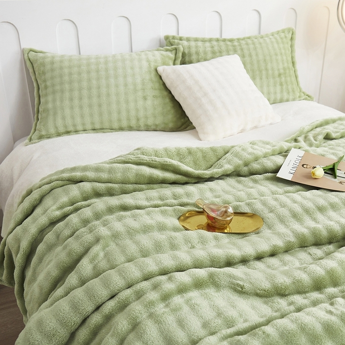 91家纺网 家纺一手货源 找家纺 肖恩毯业 2025新款小泡泡兔毛毯--布兰卡系列 布兰卡-抹茶绿