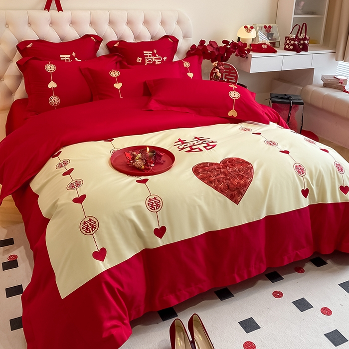 91家纺网 家纺一手货源 找家纺 玉雅家纺 2025新款60支长绒棉时尚拼色浮雕刺绣婚庆四件套 情缘