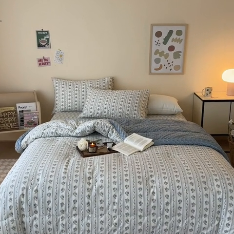 91家纺网 家纺一手货源 找家纺 星期八 2024新款复古碎花全棉豆豆被 可可庄园