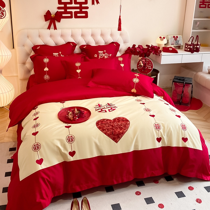 91家纺网 家纺一手货源 找家纺 玉雅家纺 2025新款60支长绒棉时尚拼色浮雕刺绣婚庆四件套 情缘