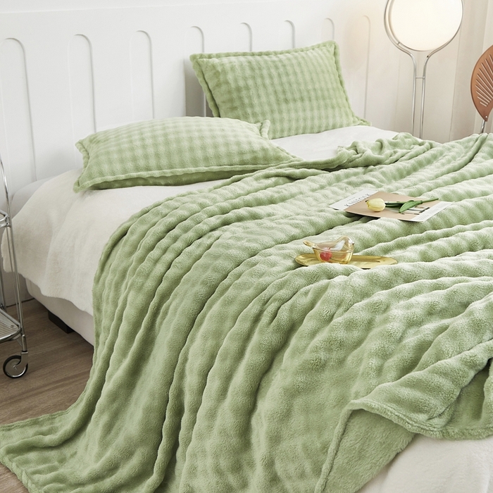 91家纺网 家纺一手货源 找家纺 肖恩毯业 2025新款小泡泡兔毛毯--布兰卡系列 布兰卡-抹茶绿