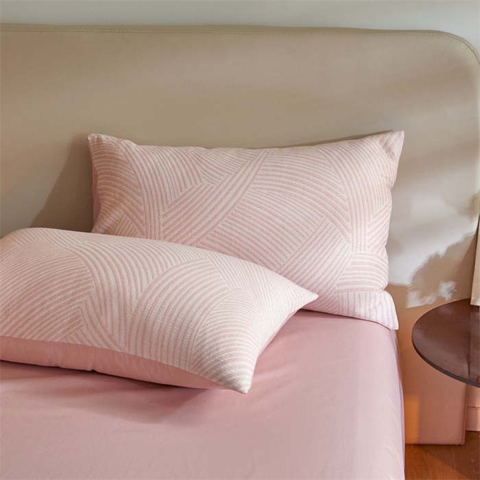 91家纺网 家纺一手货源 找家纺 慕色家纺 2024新款A类全棉色织提花四件套系列 斯洛特-香叶粉