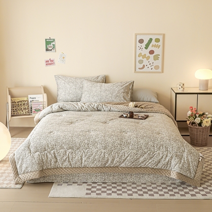 91家纺网 家纺一手货源 找家纺 星期八 2024新款复古碎花全棉豆豆被 芳华