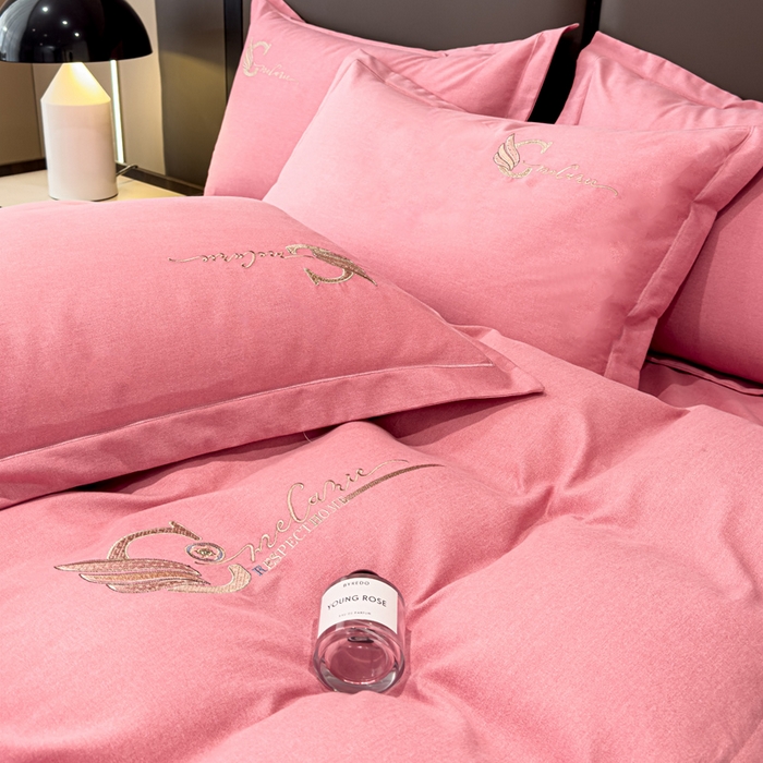 91家纺网 家纺一手货源 找家纺 U品汇 2024新品生态加厚长绒棉纯棉绣花全棉磨毛刺绣四件套直播 飞羽-香妃粉