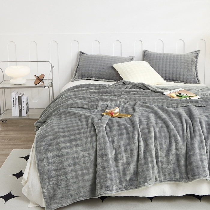 91家纺网 家纺一手货源 找家纺 肖恩毯业 2025新款小泡泡兔毛毯--布兰卡系列 布兰卡-深灰