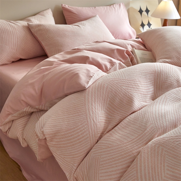 91家纺网 家纺一手货源 找家纺 慕色家纺 2024新款A类全棉色织提花四件套系列 斯洛特-香叶粉