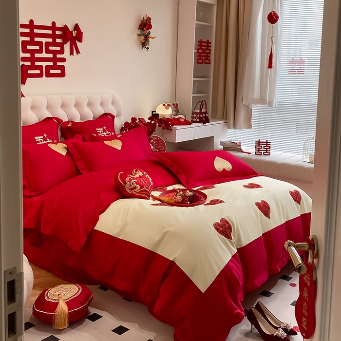 91家纺网 家纺一手货源 找家纺 玉雅家纺 2025新款60支长绒棉时尚拼色浮雕刺绣婚庆四件套 恩爱-奶油黄