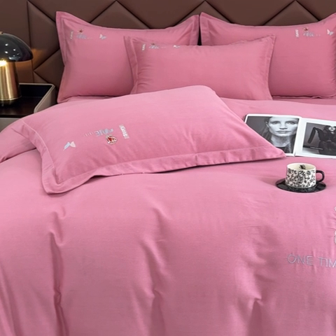 91家纺网 家纺一手货源 找家纺 U品汇 2024新品生态加厚长绒棉纯棉绣花全棉磨毛刺绣四件套直播 蝶恋花-香妃粉