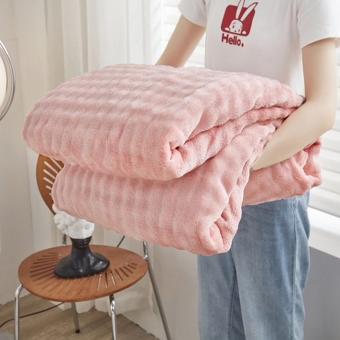 91家纺网 家纺一手货源 找家纺 肖恩毯业 2025新款小泡泡兔毛毯--布兰卡系列 布兰卡-樱花粉