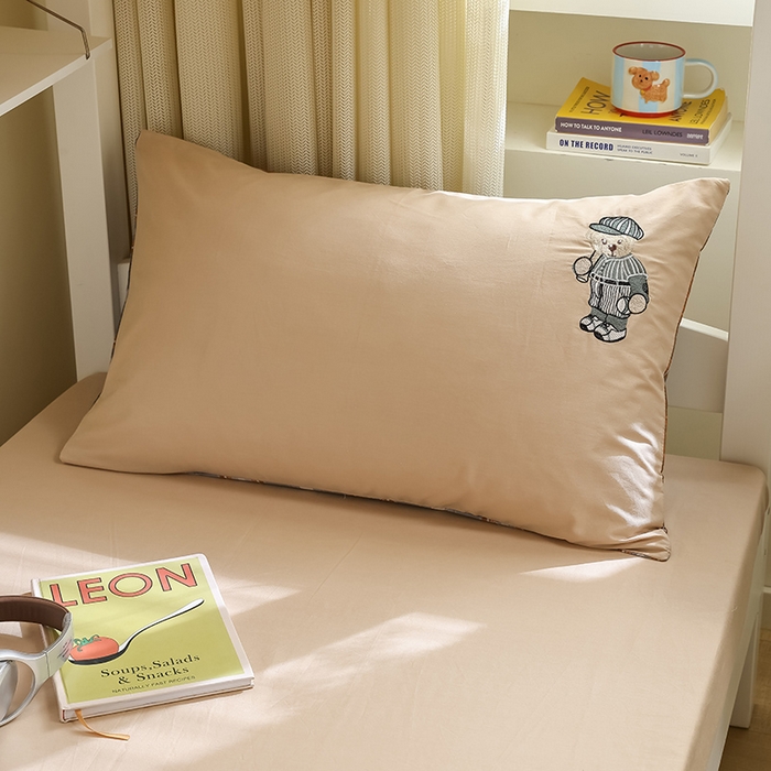 91家纺网 家纺一手货源 找家纺 （总）2025新款全棉刺绣亲肤学生款套件-小熊