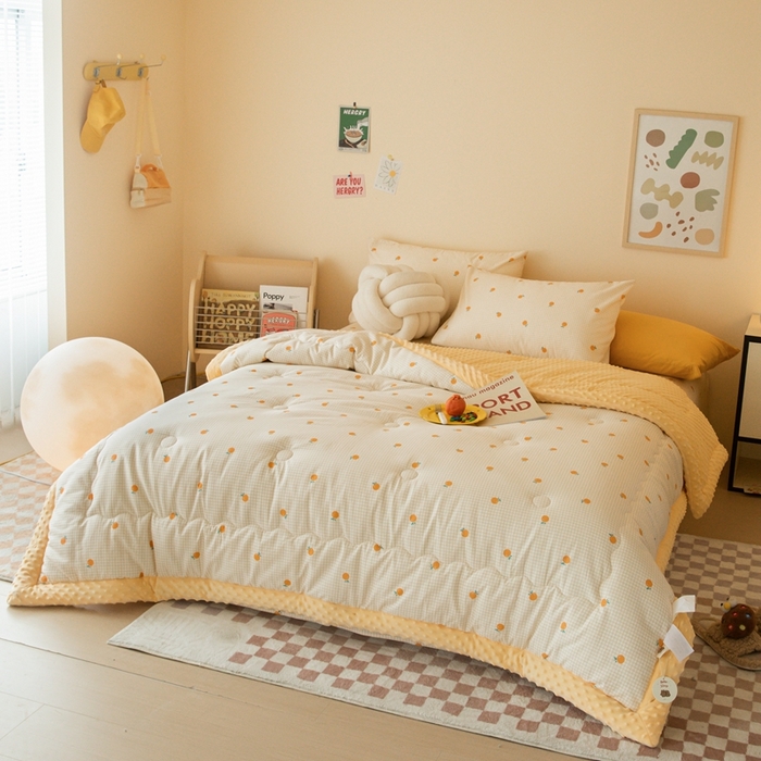 91家纺网 家纺一手货源 找家纺 星期八 2024新款复古碎花全棉豆豆被 小橘子