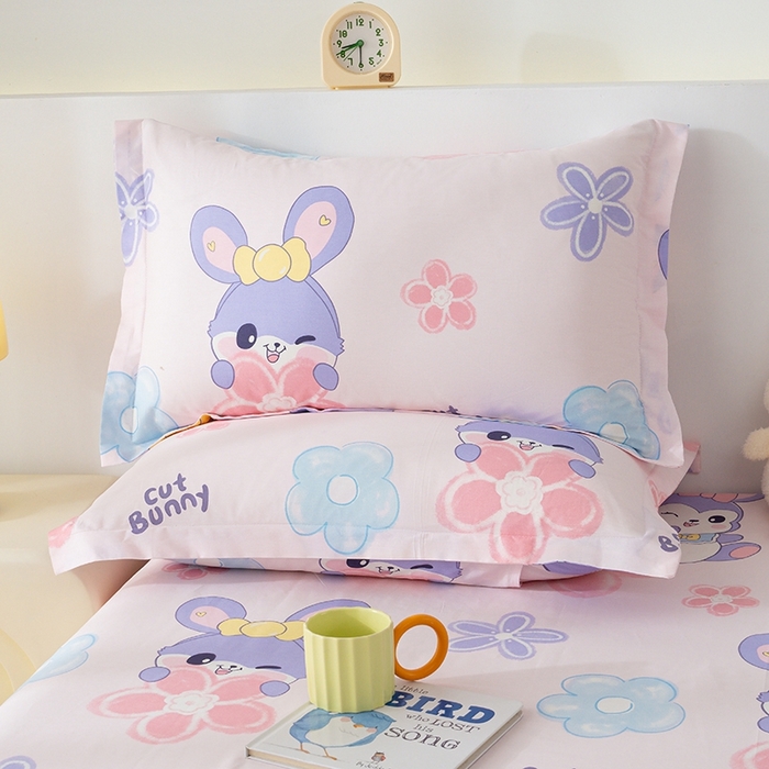 91家纺网 家纺一手货源 找家纺 丽美人家纺 2024新款全棉印花单枕套枕芯 粉色兔宠