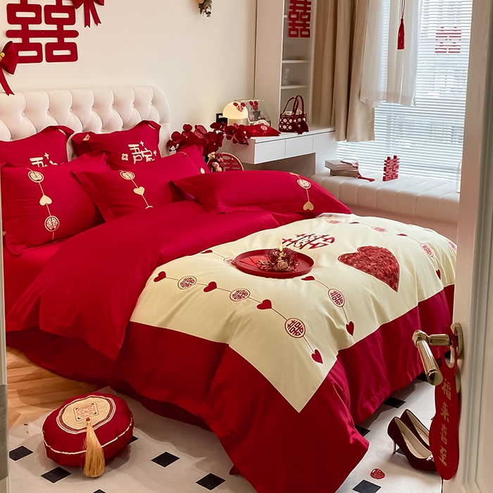 91家纺网 家纺一手货源 找家纺 玉雅家纺 2025新款60支长绒棉时尚拼色浮雕刺绣婚庆四件套 情缘