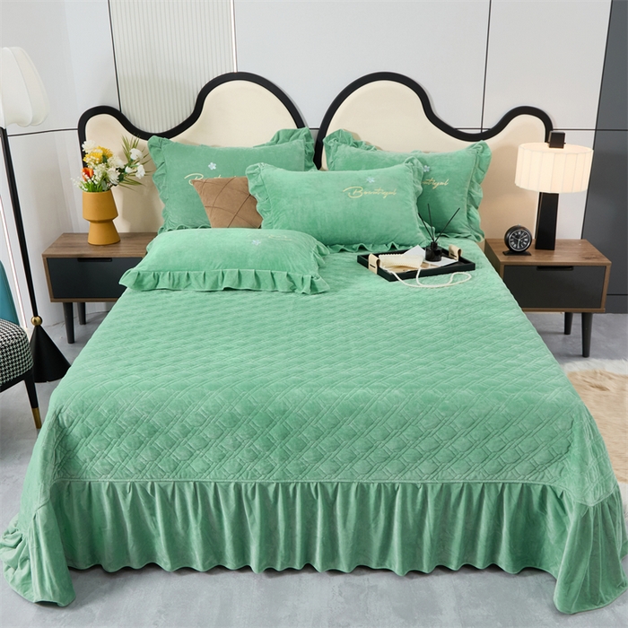 91家纺网 家纺一手货源 找家纺 优姿家纺 2024新品宝宝绒11斤夹棉床盖保暖四件套 铃兰花-果绿