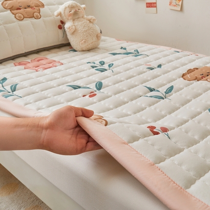 花言狐语 2025新款水洗棉加厚夹棉防滑床褥子（印花系列）-学生单人床 可爱兔