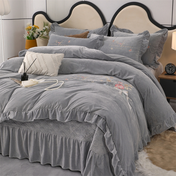 91家纺网 家纺一手货源 找家纺 优姿家纺 2024新品宝宝绒11斤夹棉床盖保暖四件套 今生有约-轻奢灰