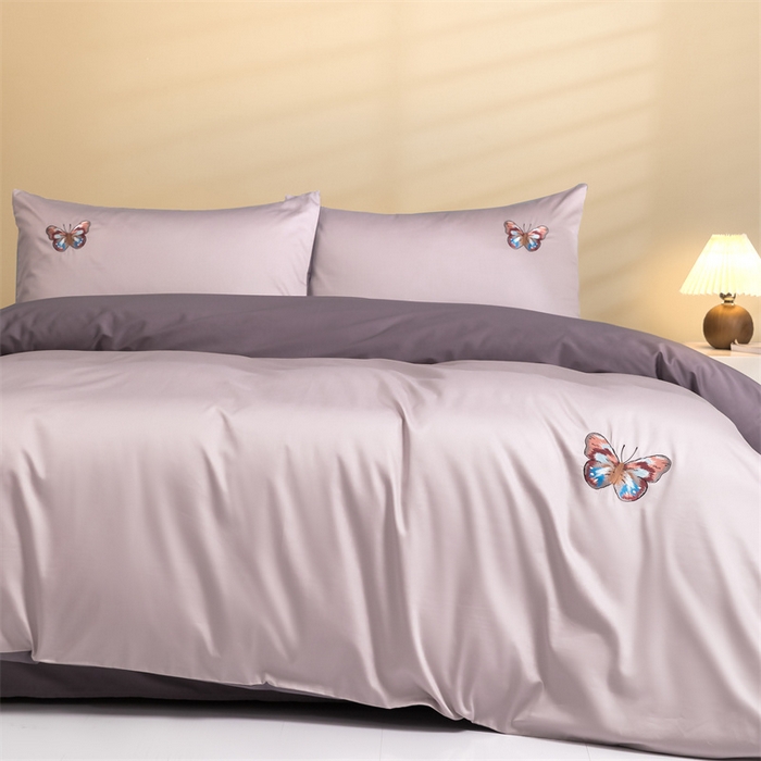 91家纺网 家纺一手货源 找家纺 蓝米卡夫 2024新款A类100支全棉刺绣蝶恋系列四件套(礼盒包装） 蝶恋100支-山梗紫+暮夜紫