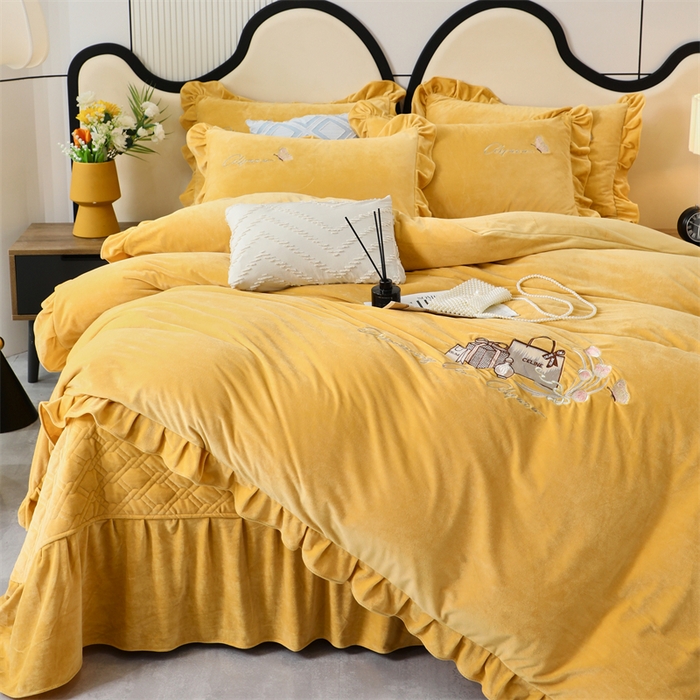 91家纺网 家纺一手货源 找家纺 优姿家纺 2024新品宝宝绒11斤夹棉床盖保暖四件套 小资生活-姜黄