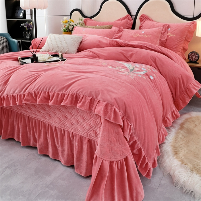 91家纺网 家纺一手货源 找家纺 优姿家纺 2024新品宝宝绒11斤夹棉床盖保暖四件套 铃兰花-少女粉
