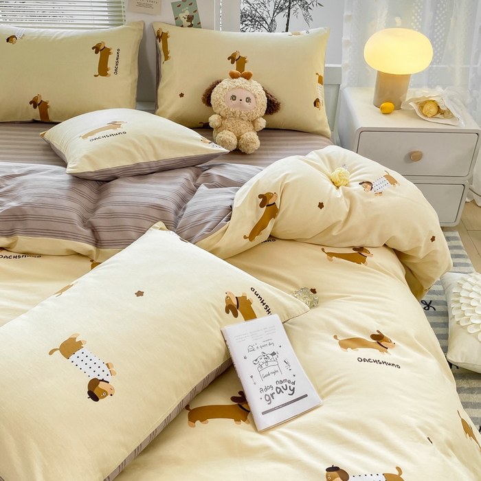 91家纺网 家纺一手货源 找家纺 黑马家居2025新款全棉印花喷气12868套件-四件套 腊肠犬