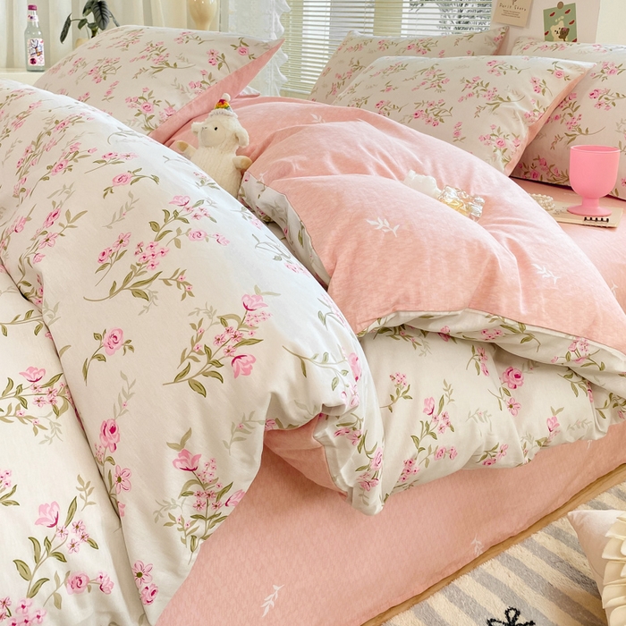 91家纺网 家纺一手货源 找家纺 黑马家居2024新款全棉印花喷气12868套件-单被套 花穗