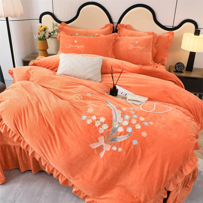 91家纺网 家纺一手货源 找家纺 优姿家纺 2024新品宝宝绒11斤夹棉床盖保暖四件套 铃兰花-橙色