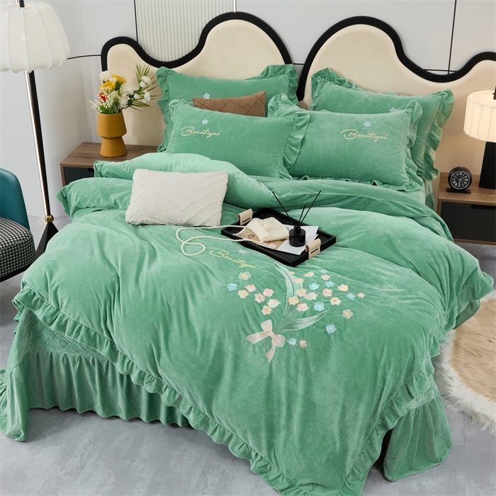 91家纺网 家纺一手货源 找家纺 优姿家纺 2024新品宝宝绒11斤夹棉床盖保暖四件套 铃兰花-果绿