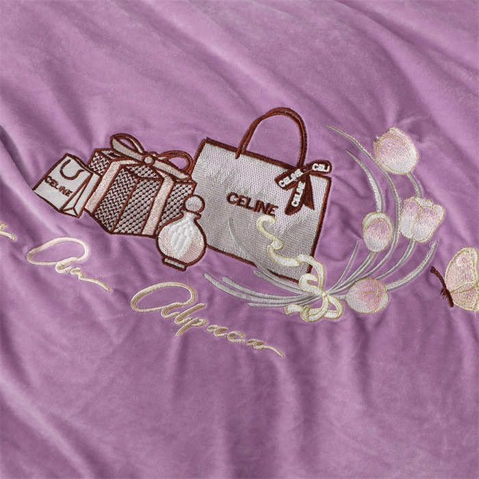 91家纺网 家纺一手货源 找家纺 优姿家纺 2024新品宝宝绒11斤夹棉床盖保暖四件套 小资生活-优雅紫