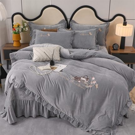 91家纺网 家纺一手货源 找家纺 优姿家纺 2024新品宝宝绒11斤夹棉床盖保暖四件套 小资生活-轻奢灰