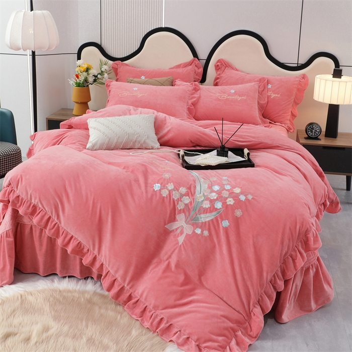 91家纺网 家纺一手货源 找家纺 优姿家纺 2024新品宝宝绒11斤夹棉床盖保暖四件套 铃兰花-少女粉