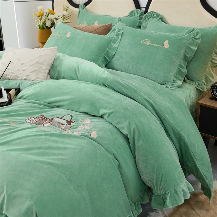 91家纺网 家纺一手货源 找家纺 优姿家纺 2024新品宝宝绒11斤夹棉床盖保暖四件套 小资生活-果绿