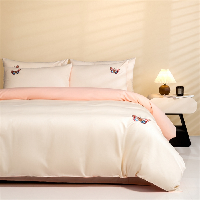 91家纺网 家纺一手货源 找家纺 蓝米卡夫 2024新款A类100支全棉刺绣蝶恋系列四件套(礼盒包装） 蝶恋100支-浅茶杏配蔷薇粉