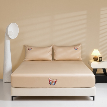 91家纺网 家纺一手货源 找家纺 （总）蓝米卡夫 2024新款A类100支全棉刺绣蝶恋系列单床笠三件套