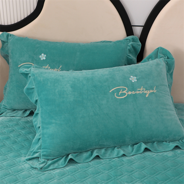 91家纺网 家纺一手货源 找家纺 优姿家纺 2024新品宝宝绒11斤夹棉床盖保暖四件套 铃兰花-湖蓝