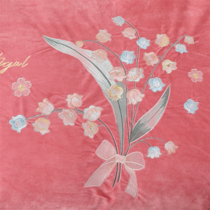 91家纺网 家纺一手货源 找家纺 优姿家纺 2024新品宝宝绒11斤夹棉床盖保暖四件套 铃兰花-少女粉