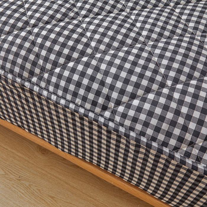 91家纺网 家纺一手货源 找家纺 多谷家纺 2024新款格子无印风系列棉花夹棉床笠 黑小格