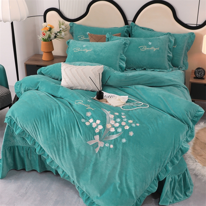 91家纺网 家纺一手货源 找家纺 优姿家纺 2024新品宝宝绒11斤夹棉床盖保暖四件套 铃兰花-湖蓝