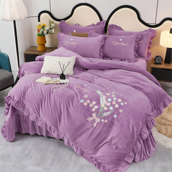 91家纺网 家纺一手货源 找家纺 优姿家纺 2024新品宝宝绒11斤夹棉床盖保暖四件套 铃兰花-优雅紫