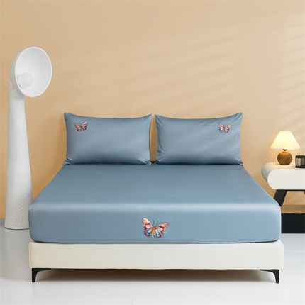 91家纺网 家纺一手货源 找家纺 （总）蓝米卡夫 2024新款A类100支全棉刺绣蝶恋系列单床笠三件套