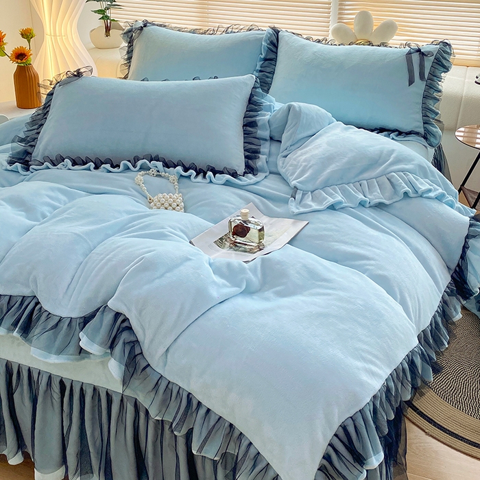 91家纺网 家纺一手货源 找家纺 言熙居 2024新款牛奶绒蕾丝花边黑纱四件套 蕾丝-小清新蓝