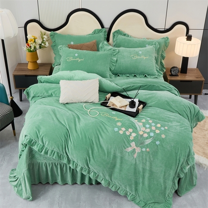 91家纺网 家纺一手货源 找家纺 优姿家纺 2024新品宝宝绒11斤夹棉床盖保暖四件套 铃兰花-果绿