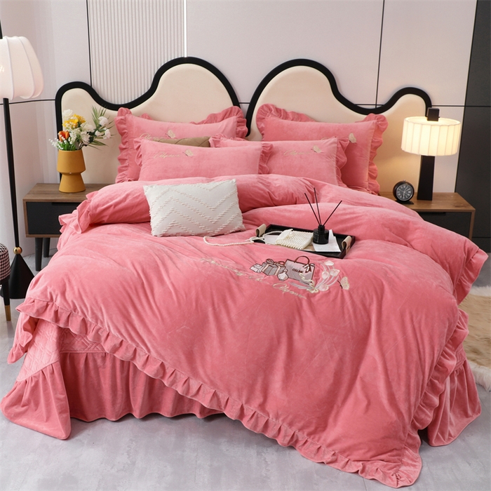 91家纺网 家纺一手货源 找家纺 优姿家纺 2024新品宝宝绒11斤夹棉床盖保暖四件套 小资生活-少女粉