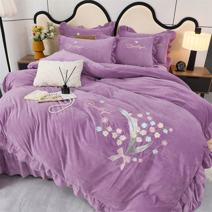 91家纺网 家纺一手货源 找家纺 优姿家纺 2024新品宝宝绒11斤夹棉床盖保暖四件套 铃兰花-优雅紫