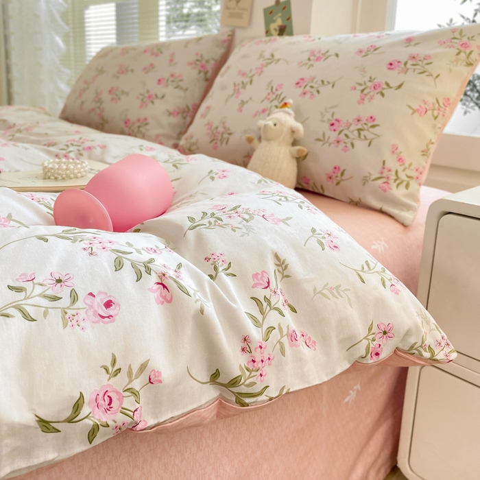 91家纺网 家纺一手货源 找家纺 黑马家居2024新款全棉印花喷气12868套件-单被套 花穗