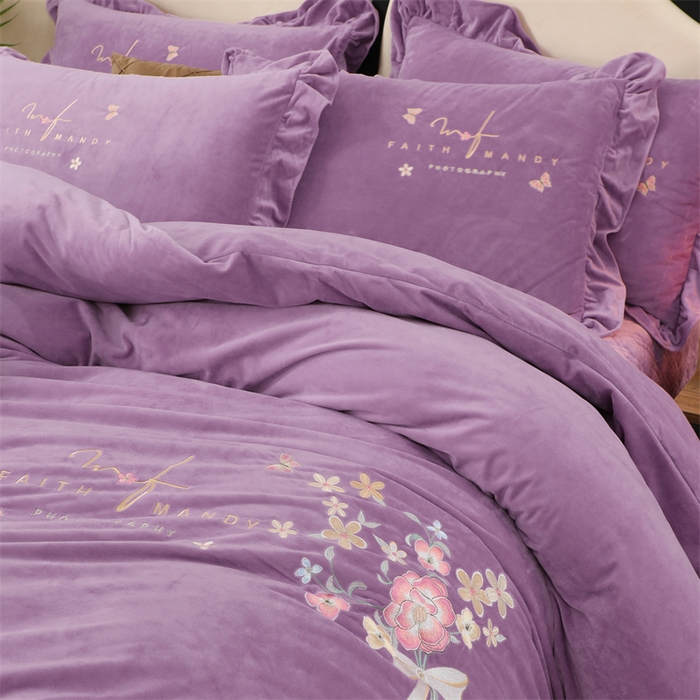 91家纺网 家纺一手货源 找家纺 优姿家纺 2024新品宝宝绒11斤夹棉床盖保暖四件套 今生有约-优雅紫