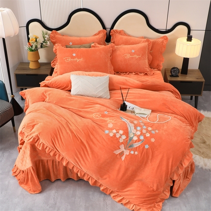 91家纺网 家纺一手货源 找家纺 优姿家纺 2024新品宝宝绒11斤夹棉床盖保暖四件套 铃兰花-橙色