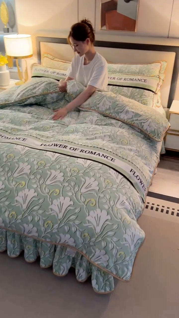 91家纺网 家纺一手货源 找家纺 望淮 2025新款230g印花金貂绒牛奶绒四件套 温柔轻语